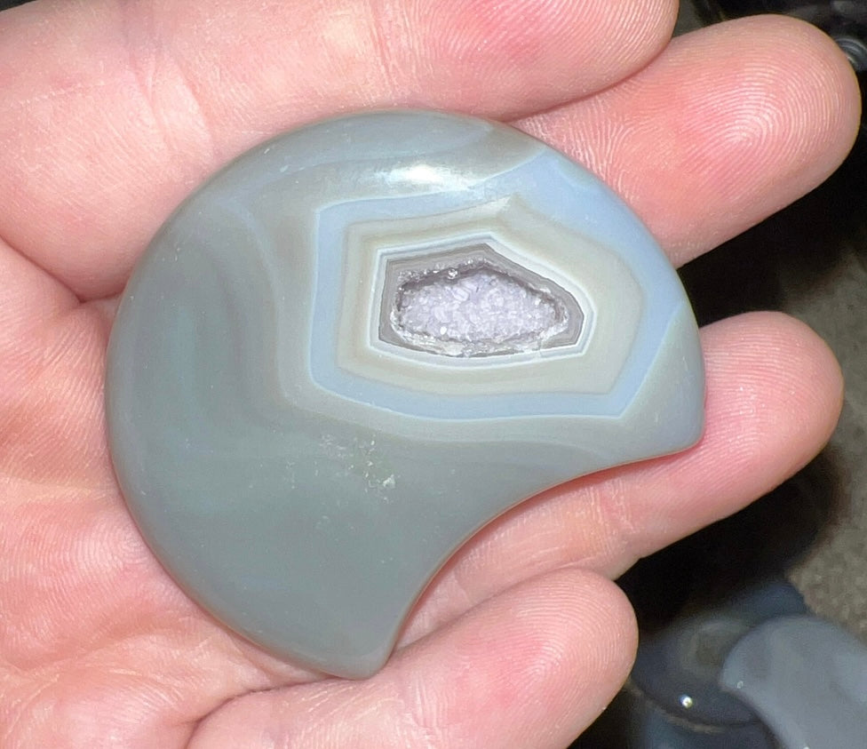 Grey Agate Moon Carving